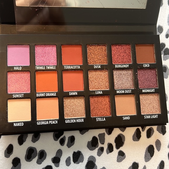 Kab cosmetics day and night eyeshadow palette - Picture 5 of 5
